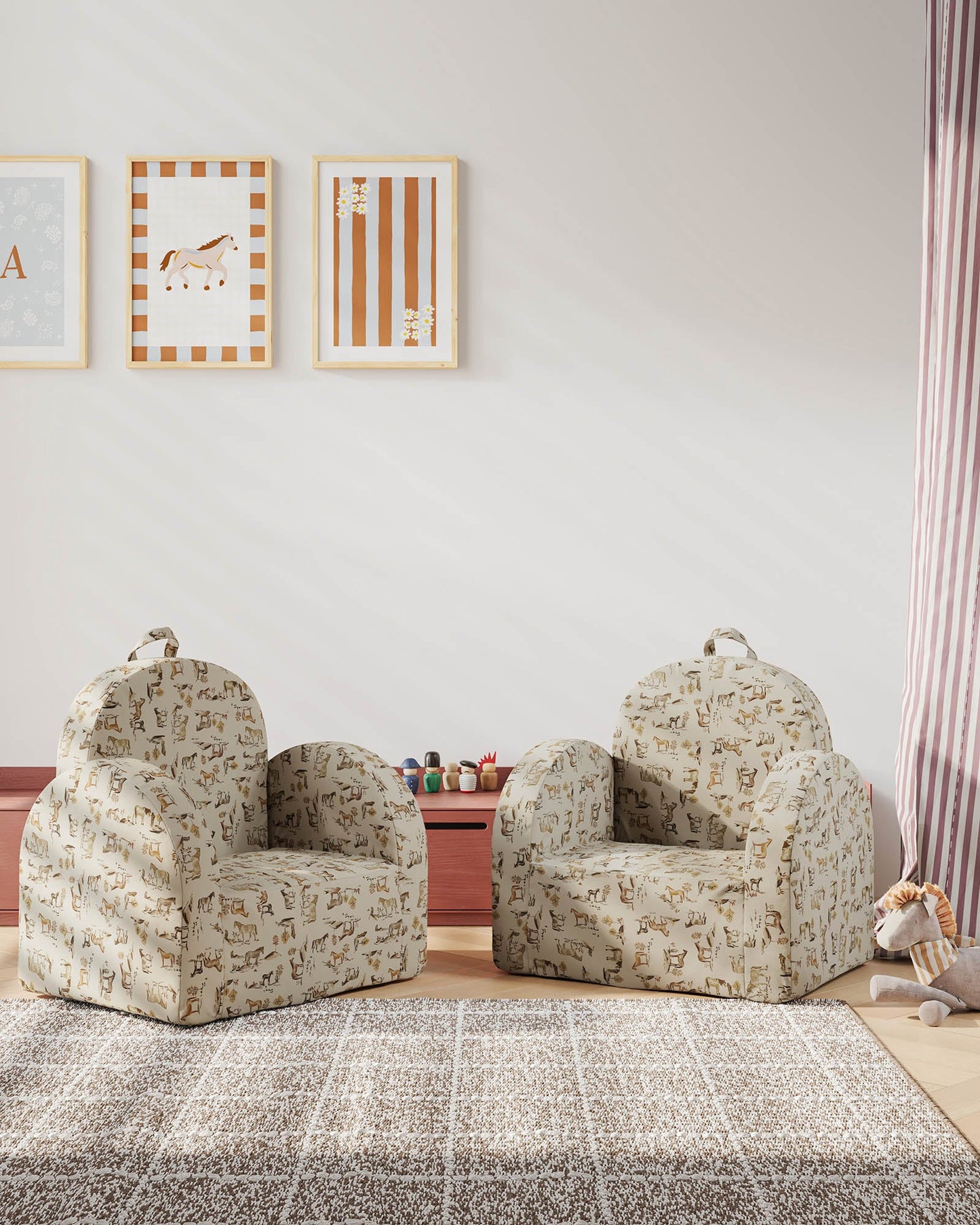 La mini-chaise Hop en sergé