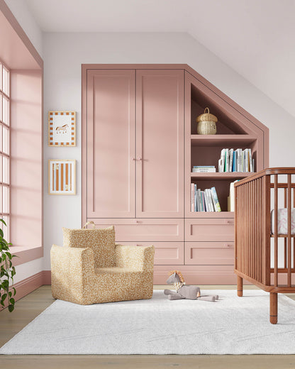 Le fauteuil Hug Mini en jacquard