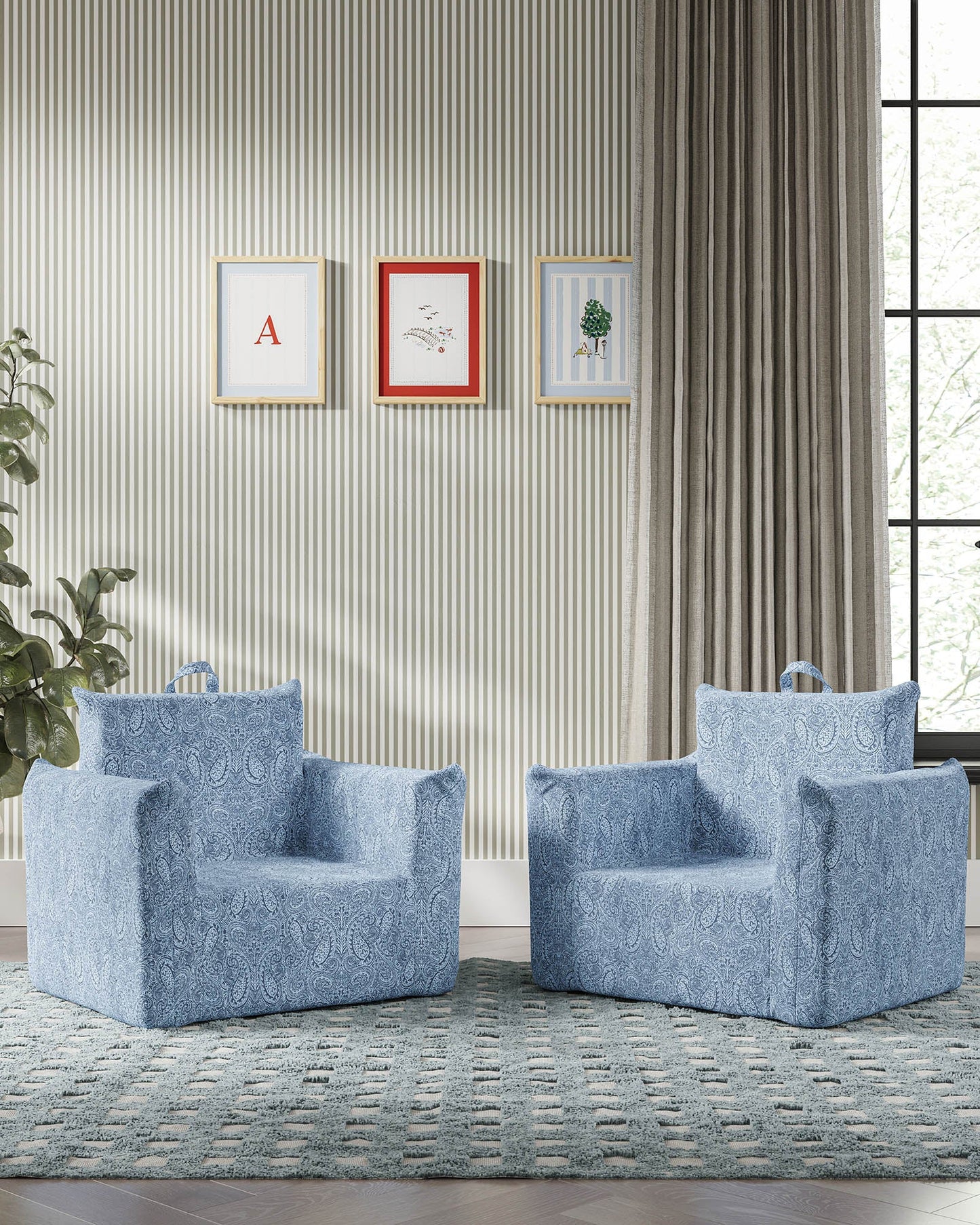 Le fauteuil Hug Mini en jacquard