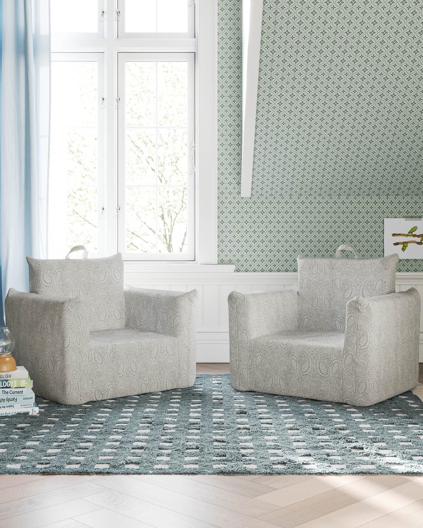 Le fauteuil Hug Mini en jacquard