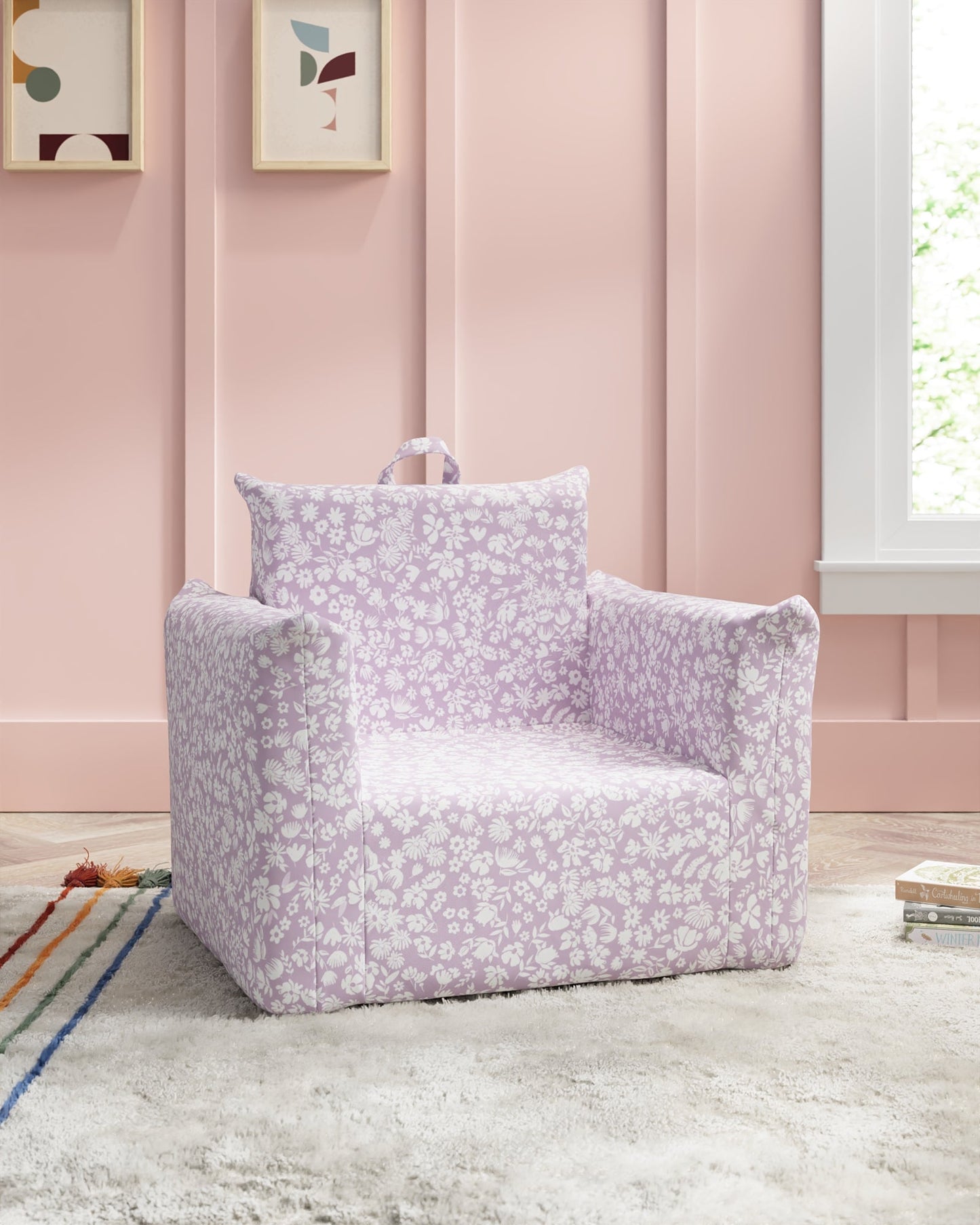 Le fauteuil Hug Mini en sergé