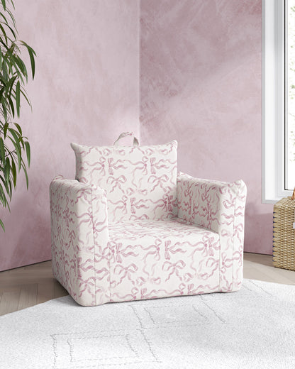 Le fauteuil Hug Mini en sergé