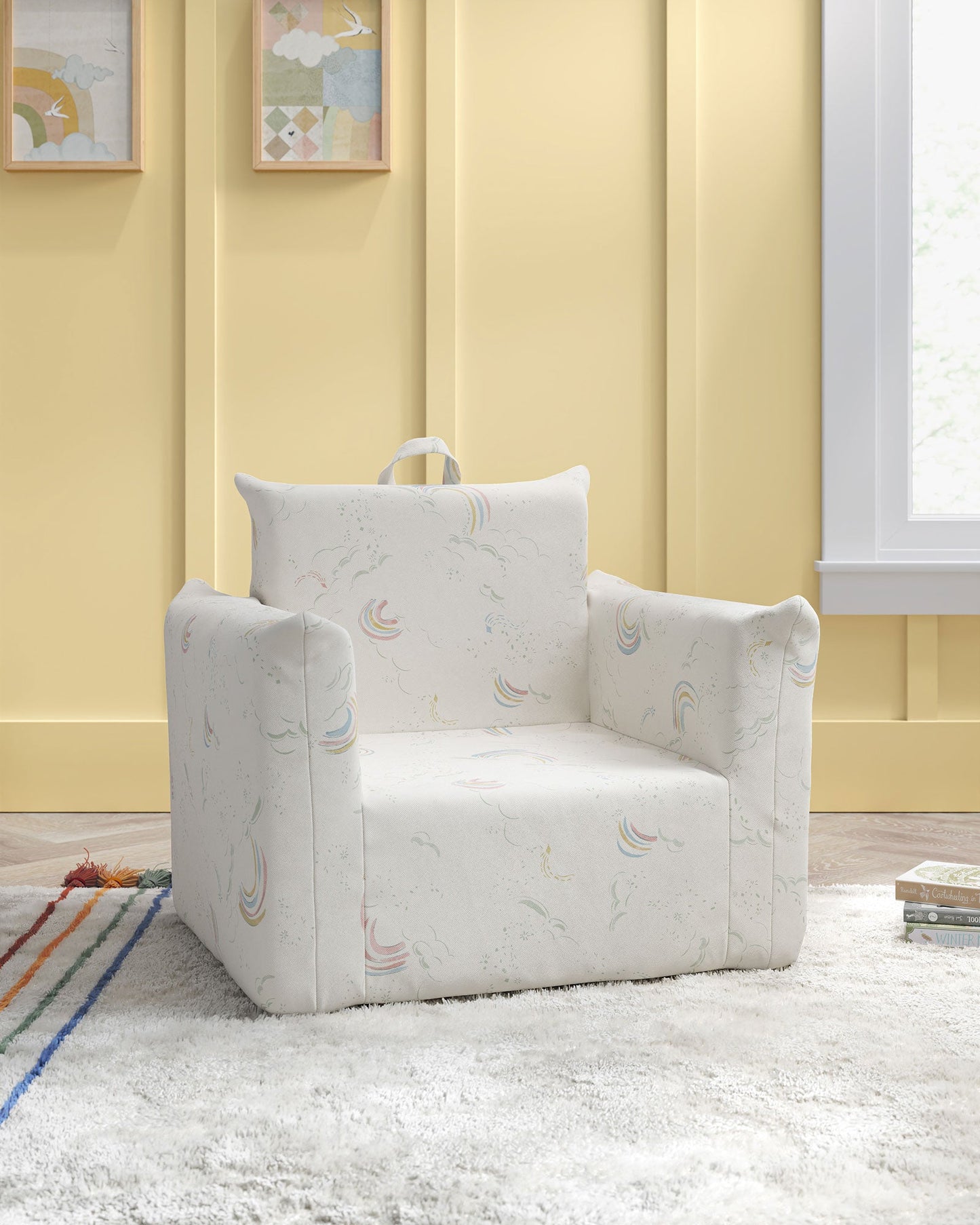 Le fauteuil Hug Mini en sergé