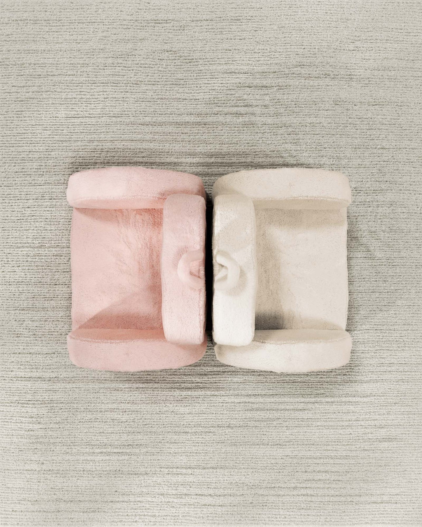 La mini-chaise Hop en fausse fourrure