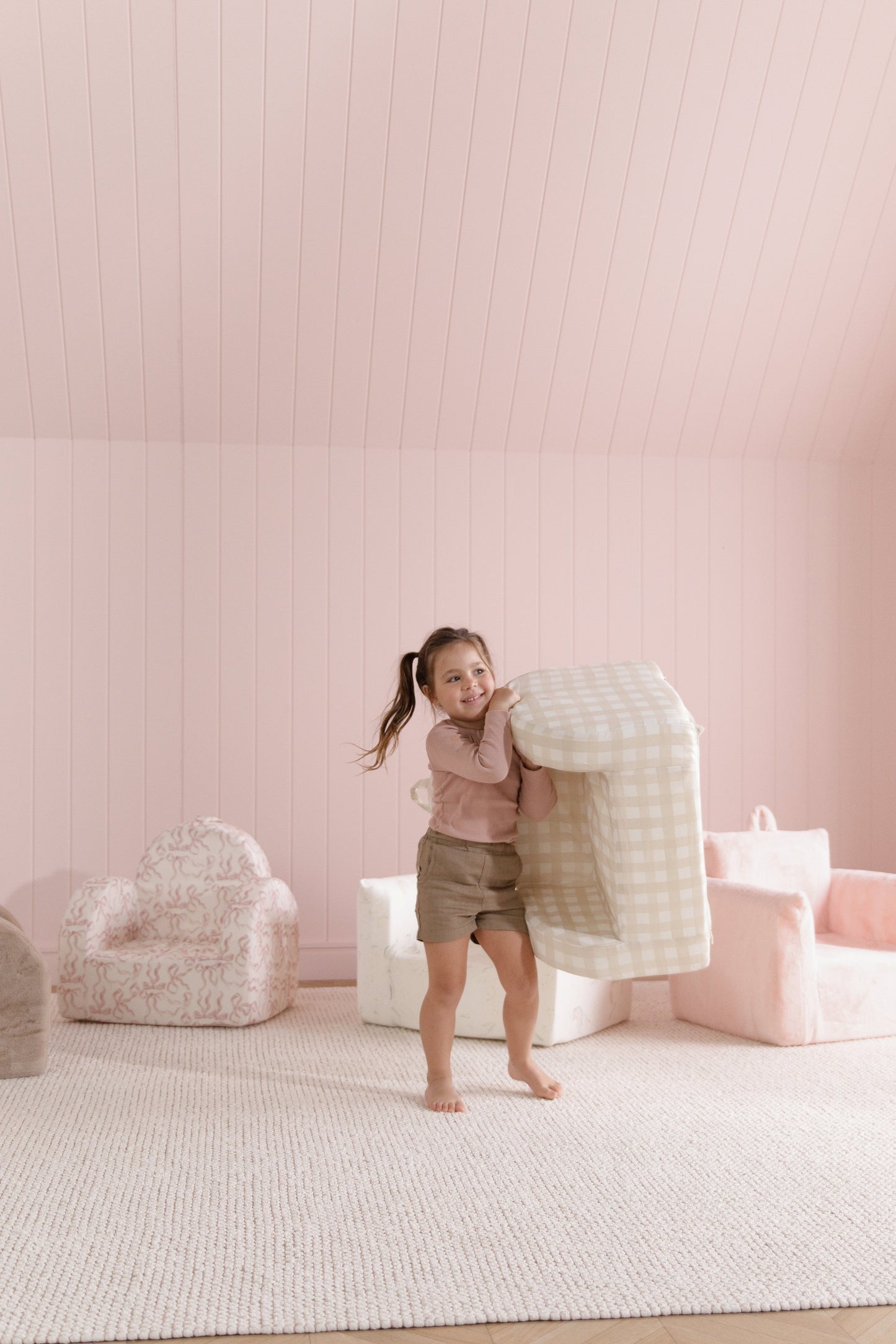 La mini-chaise Hop en sergé