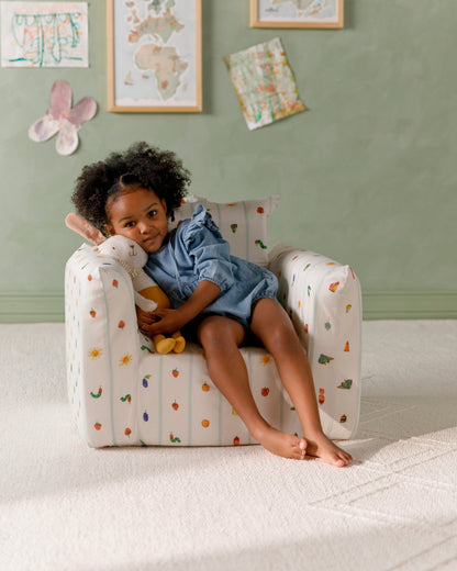 Le fauteuil Hug Mini en sergé