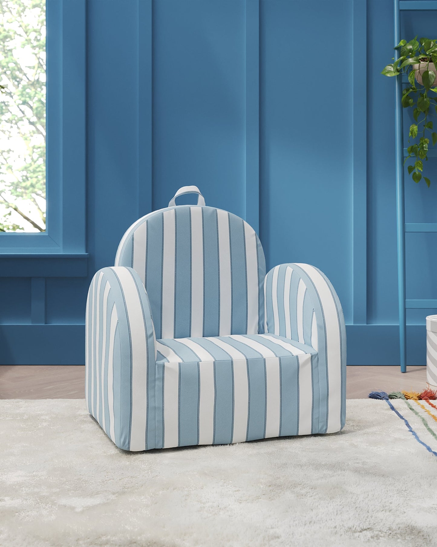 La mini-chaise Hop en sergé