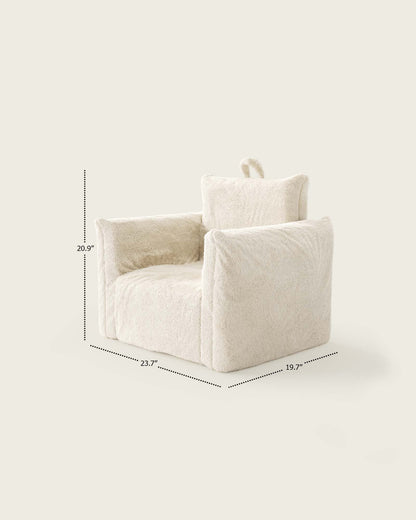 Le fauteuil Hug Mini en fausse fourrure