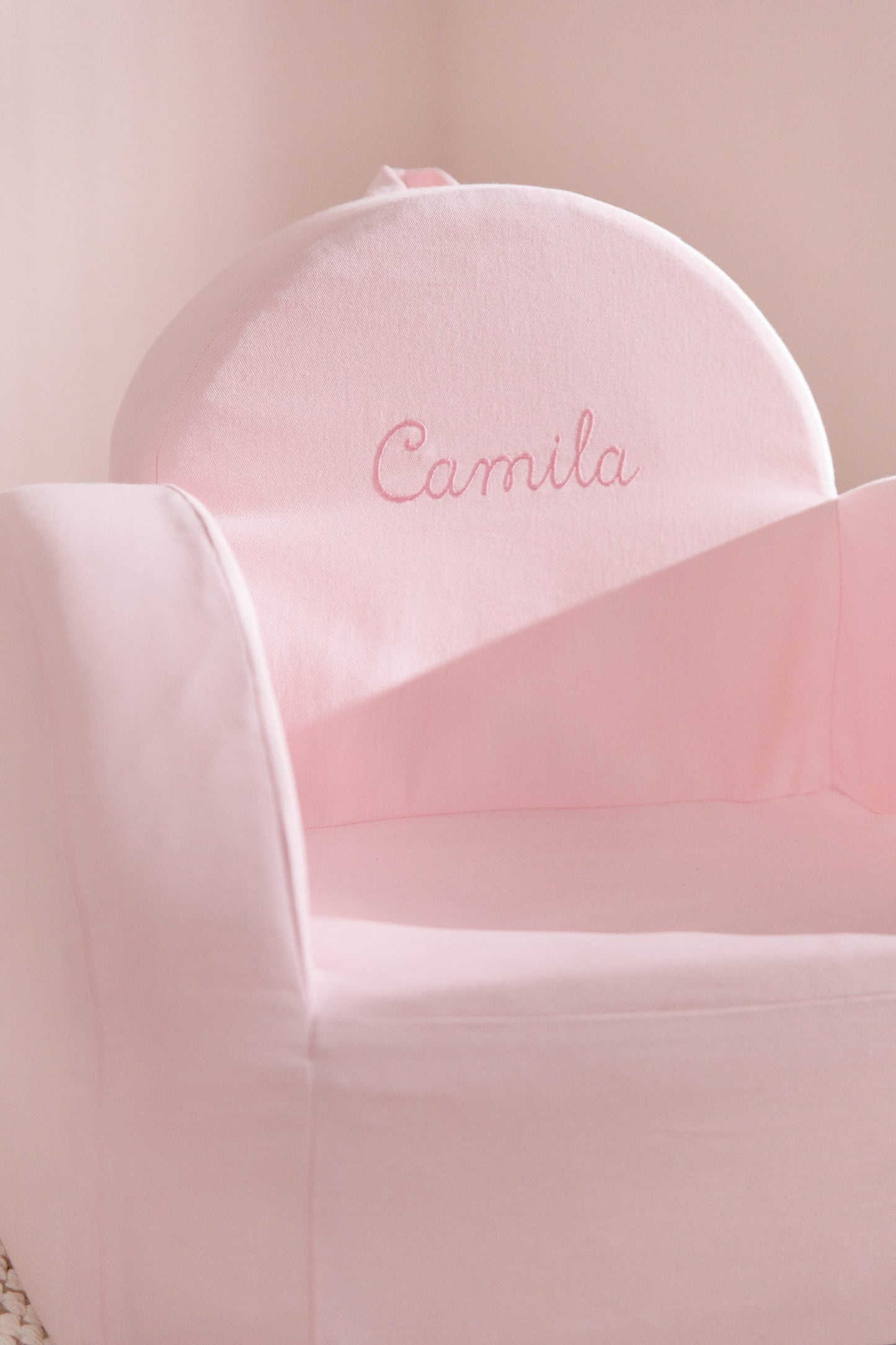 La mini-chaise Hop en sergé