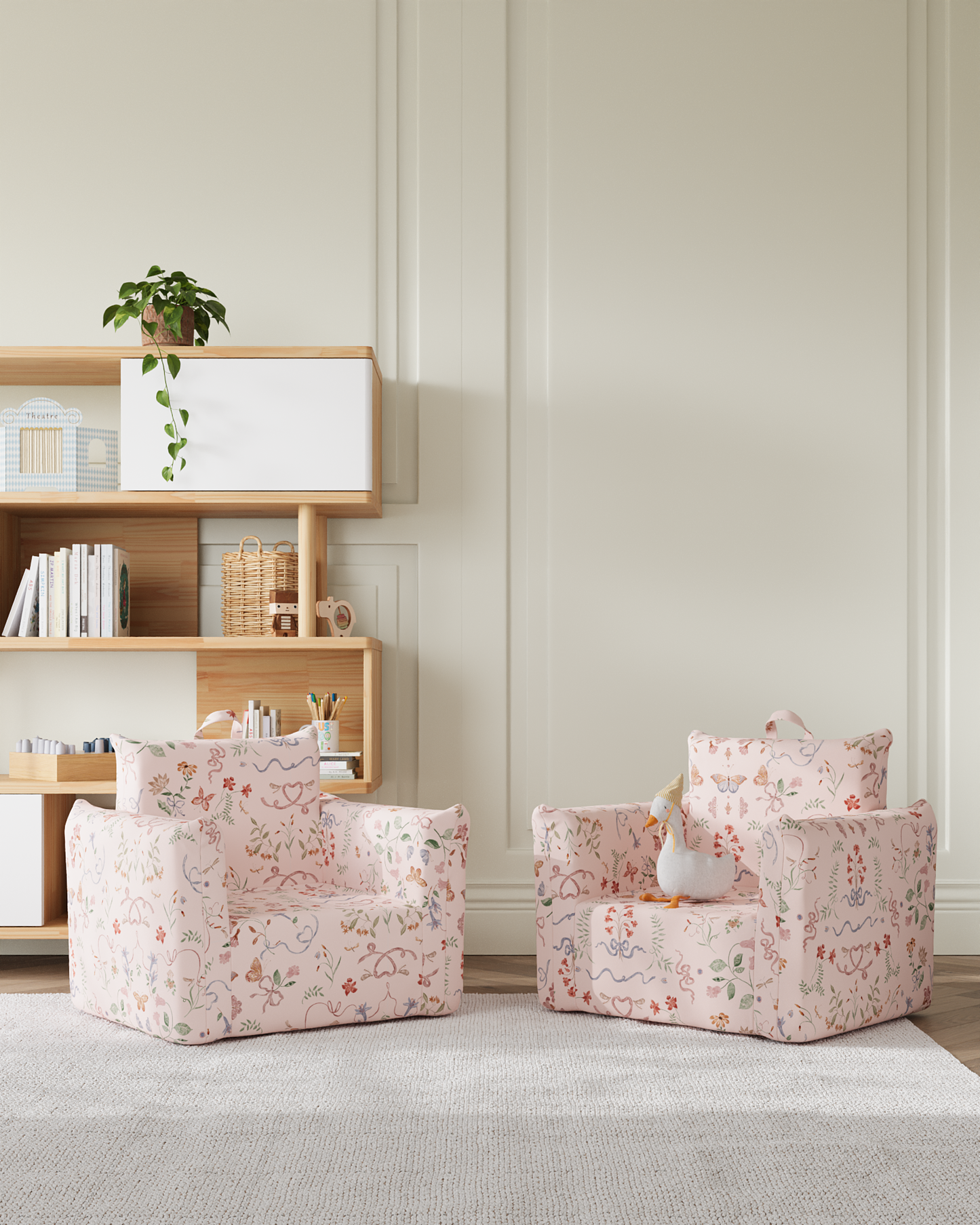 Le fauteuil Hug Mini en sergé