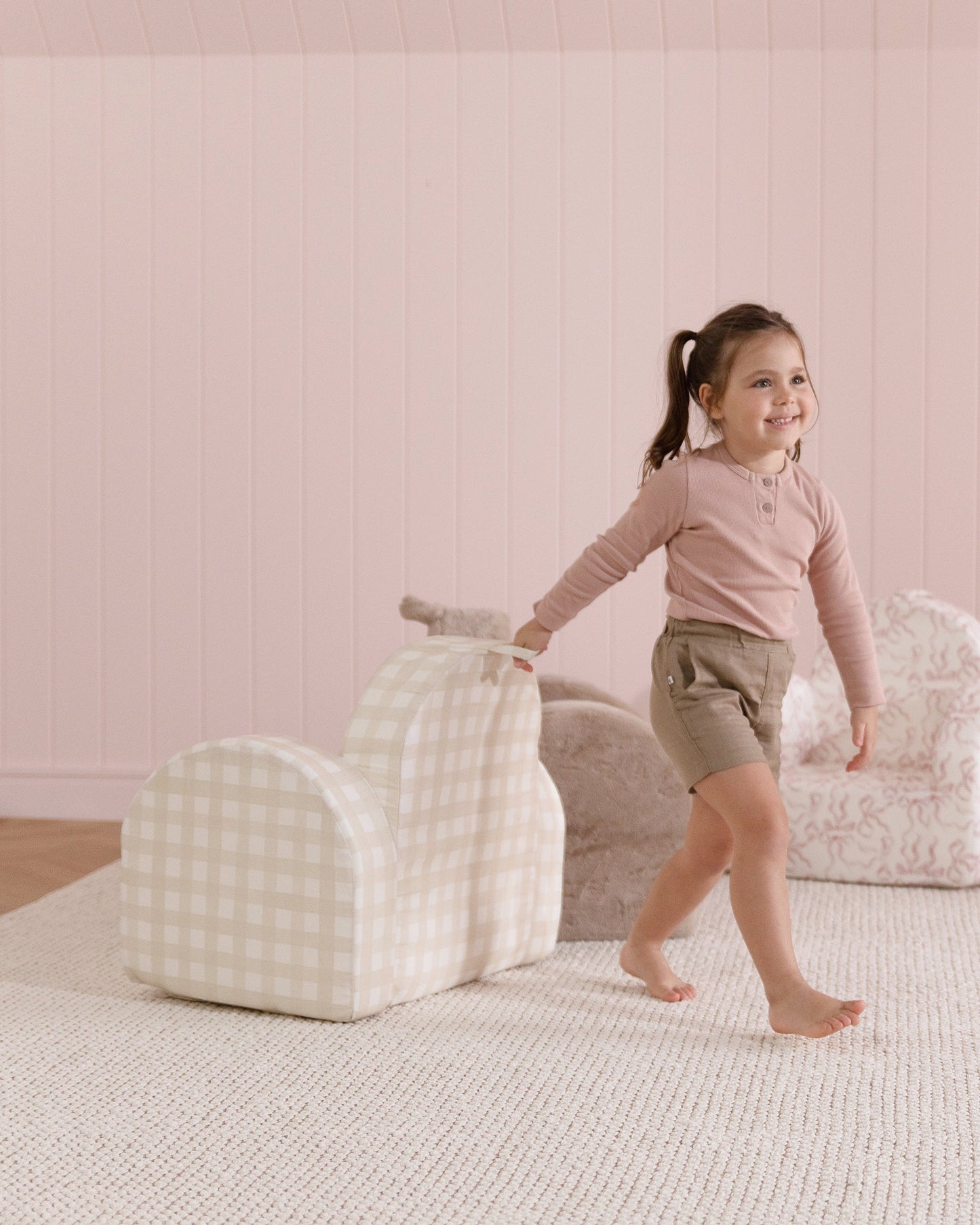 La mini-chaise Hop en sergé